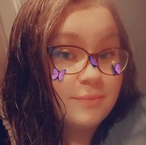 Meet your Posher, Alicia